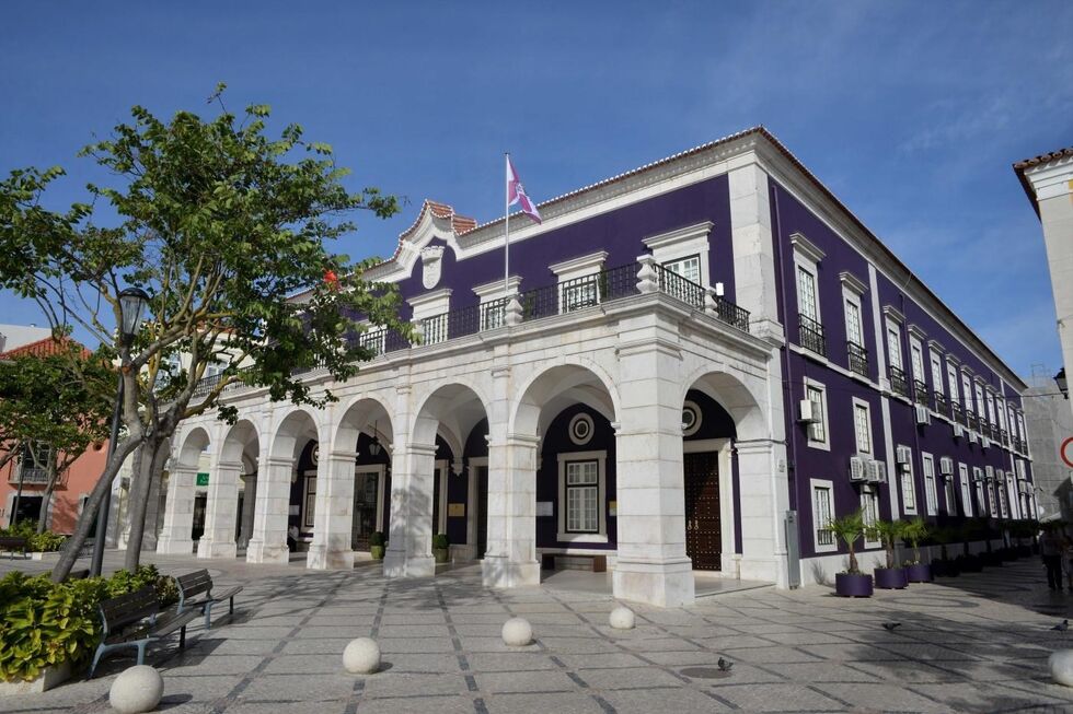 Deputado do PS detido por roubo em Setúbal. Irá renunciar ao mandato