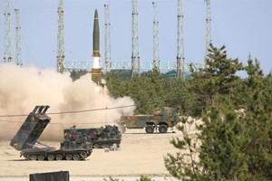 EUA e Coreia do Sul disparam oito mísseis balísticos em resposta a Pyongyang