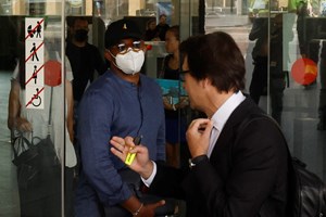 Eto'o admite fuga ao fisco de 3,7 milhões de euros