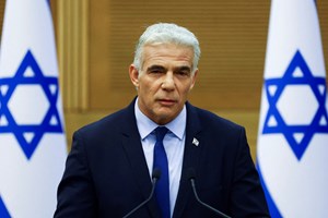 De galã da televisão a primeiro-ministro: Lapid vai liderar Israel até às eleições