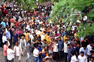 Tensão religiosa aumenta na Índia após homicídio de hindu