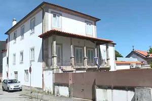 Centro para crianças em risco investigado por alegados maus-tratos