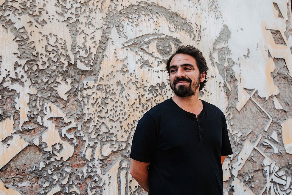 Vhils