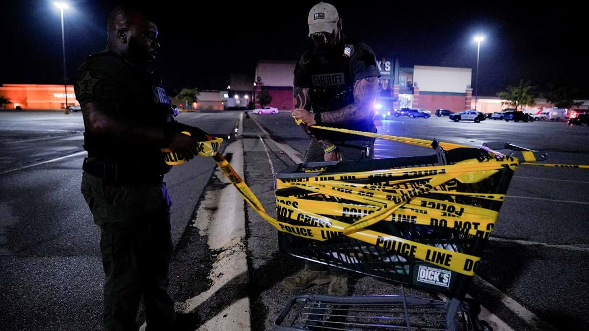 EUA: dois mortos e seis feridos em tiroteio em centro comercial no