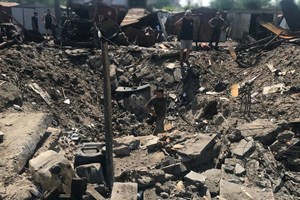 Rússia intensifica ataques a cidades ucranianas. Mykolaiv foi bombardeada este sábado