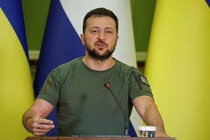 Zelensky demite chefe dos serviços de segurança e procuradora-geral