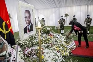 Filhos mais velhos de José Eduardo dos Santos aceitam funeral nacional só depois das eleições
