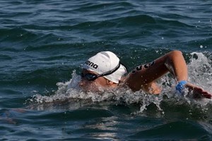Angélica André conquista bronze nos 10 km de águas abertas