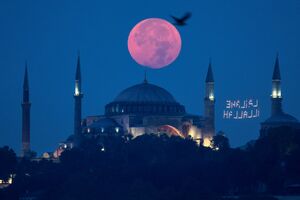 Super lua em Istambul