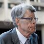 Stephen King testemunha contra a união das duas maiores editoras dos EUA