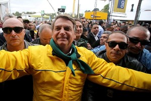 Brasil. A luta do “bem contra o mal” numa campanha que também tem “paz e amor”