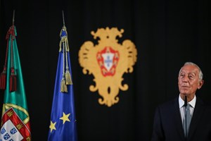 Marcelo vai ao Qatar. PS, PSD e PCP aprovaram deslocação