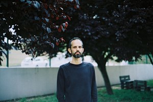 Ângelo Fernandes: “Devemos perguntar se podemos dar um beijinho a uma criança”