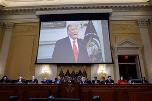 Trump notificado para depor sobre ataque ao Capitólio 