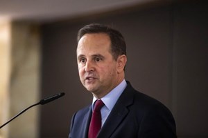 Aumentos salariais na função pública começam hoje a ser pagos