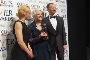 Morreu Angela Lansbury, estrela da série "Crime, Disse Ela"