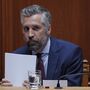 Manchete do CM demite ministro Pedro Nuno Santos