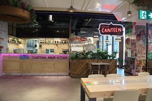 Há um novo espaço neste centro comercial que o torna perfeito para visitar e desfrutar