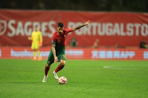 João Cancelo: o “jogador a sério” que dedica os golos à mãe