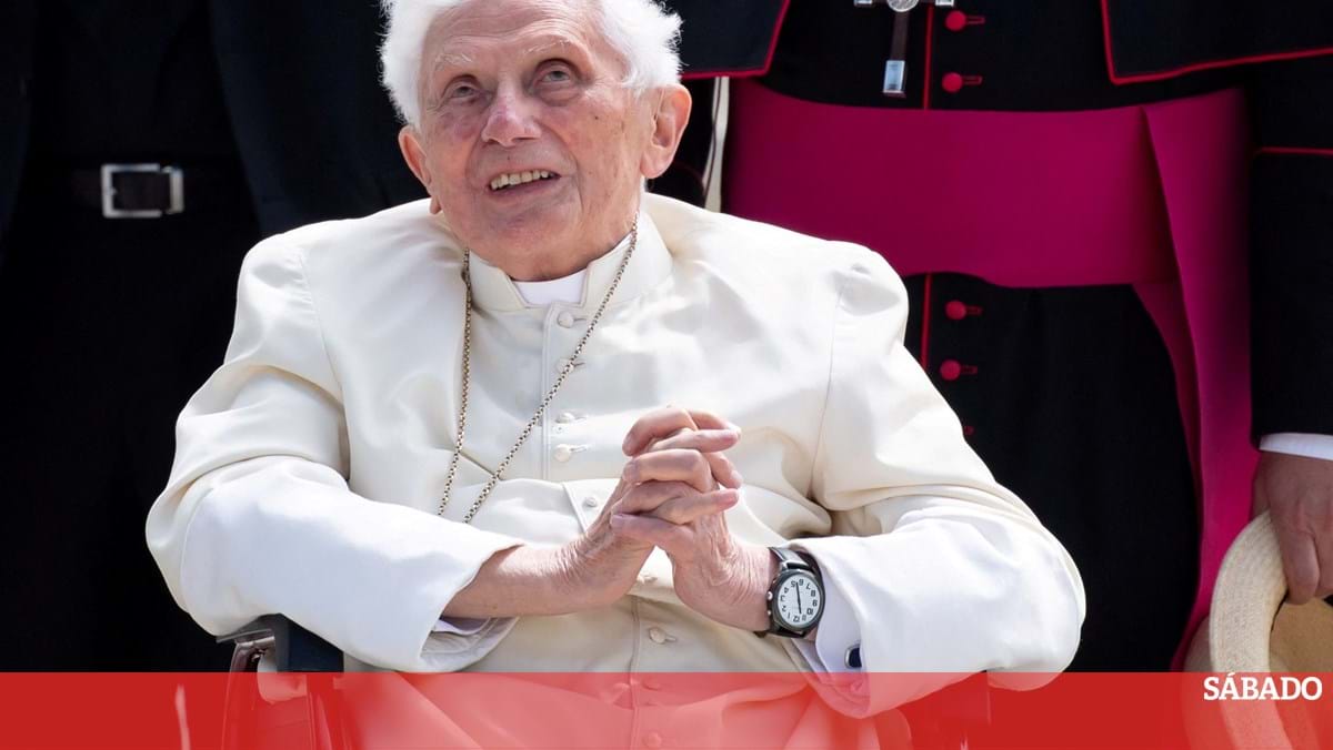 Morreu o papa Bento XVI Mundo SÁBADO