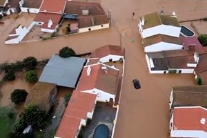 Estradas em Portalegre totalmente inundadas após a chuva intensa