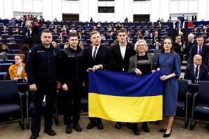 'Corajoso povo ucraniano' recebeu prémio Sakharov