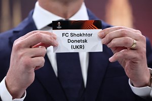 Shakhtar acusa FIFA de agir ilegalmente ao suspender contratos e reclama 40 ME