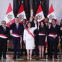 Nova presidente do Peru pede eleições antecipadas depois de dias de protestos