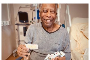 Pelé: As operações e as doenças – os dias no hospital