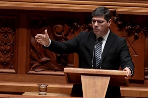 Eurico Brilhante Dias apoia José Luís Carneiro para secretário-geral do PS
