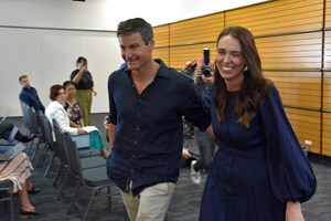 Jacinda Ardern renuncia ao cargo de primeira-ministra da Nova Zelândia