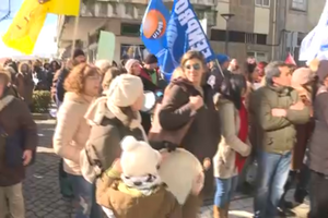 Cerca de 400 professores em concentração na Praça do Município da Guarda 