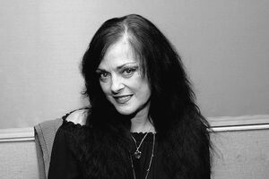 Lisa Loring