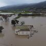 Califórnia debaixo de água prepara-se para mais chuva e tempestades  