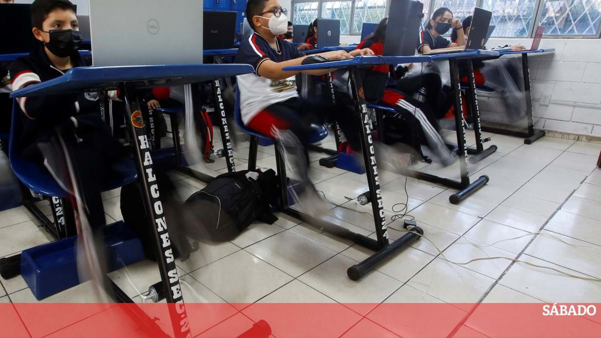 Escuelas en México implementan “mesas de bicicletas” para permitir que los estudiantes quemen calorías – Inusual