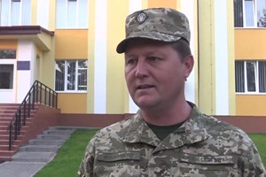 Zelensky demite comandante da frente leste