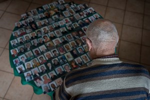Viver com demência 'não pode roubar a dignidade'