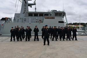 Navio Mondego perdeu dois geradores e dois motores de propulsão mas 'já está recuperado'