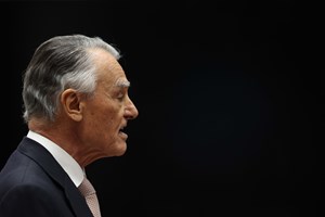 Cavaco Silva marca presença surpresa no Congresso do PSD