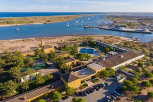 Tranquilidade algarvia: as maravilhas de Tavira e Santa Luzia