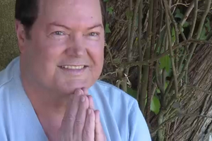 “Força, Marco Paulo”: Cancro do pulmão terá alastrado e impossibilita cantor de gravar programa da SIC