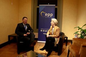 Luís Montenegro em Bruxelas “[Em Portugal] estamos a usar os fundos europeus para as lacunas de investimento público”