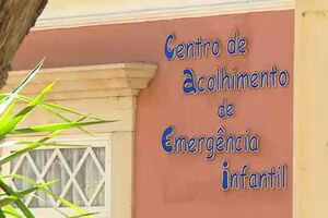 Pais de crianças que viviam na miséria em Setúbal estão proibidos de ver os filhos