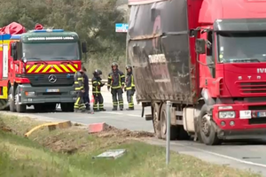 Comandante dos Bombeiros Sapadores de Setúbal acusado de recusar meios para despiste de camião com matérias perigosas