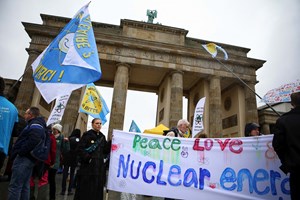 Finlândia, Suécia e Polónia apostam no nuclear face ao apagão alemão