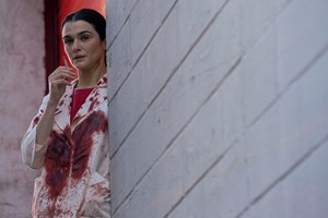 'Dead Ringers' é Rachel Weisz em topo de forma