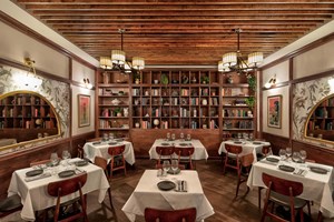 Icónico restaurante português 'Ipanema' fecha portas em Manhattan após quatro décadas