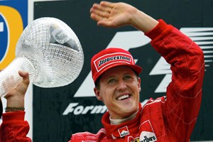 Demitida editora da revista que publicou entrevista com Schumacher através de IA