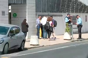 Ameaça de bomba obriga à evacuação da Universidade Nova de Lisboa