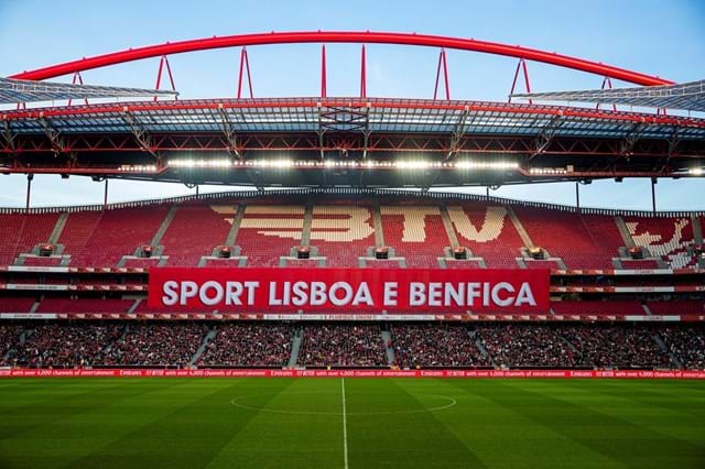 Benfica vai disputar jogo da Champions feminina no Estádio da Luz